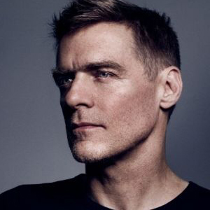 Bryan Adams