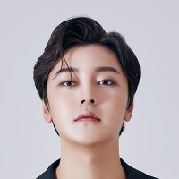 영헤르츠 (Younghertz)