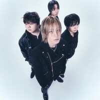 Confined White (컨파인드 화이트)