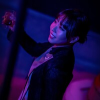 신유진