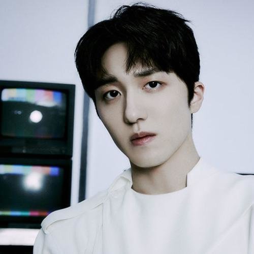 SF9