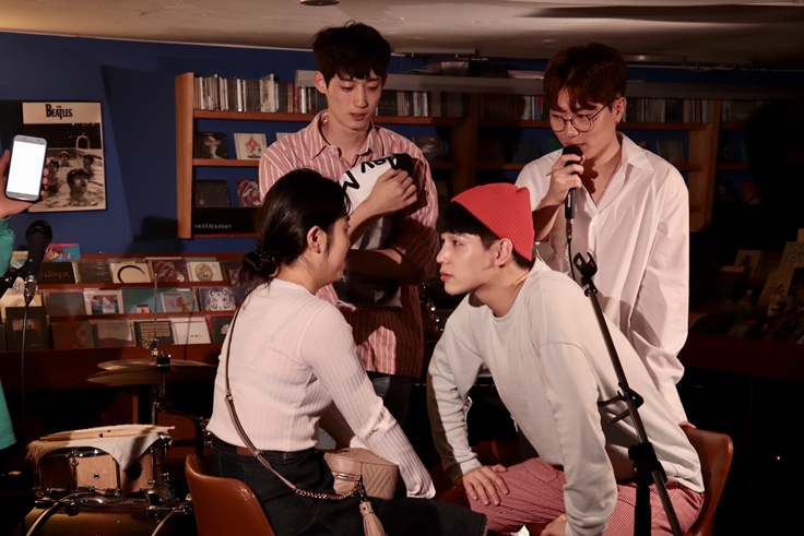 멜론매거진>멜론 [미화당 라이브] 헤이맨! 우리 같이 놀래요? 밴드 헤이맨