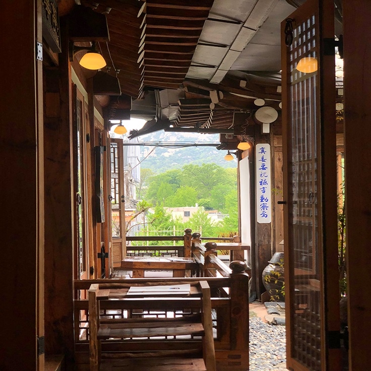 멜론매거진>멜론 사계절 풍경과 찻잎을 우려내는 찻집, 차마시는뜰