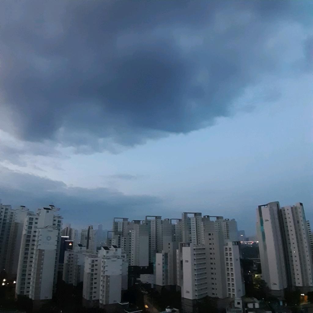 DJ플레이리스트 정보>멜론 새벽감성 충만한 감성 노래모음 by 신고119